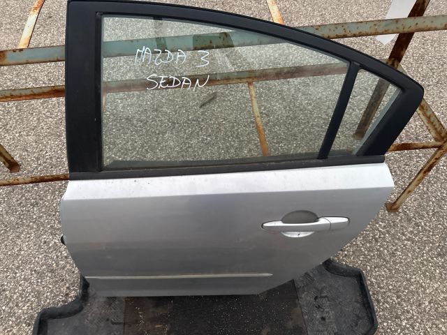 bontott MAZDA 3 Bal hátsó Ajtó (Részeivel)