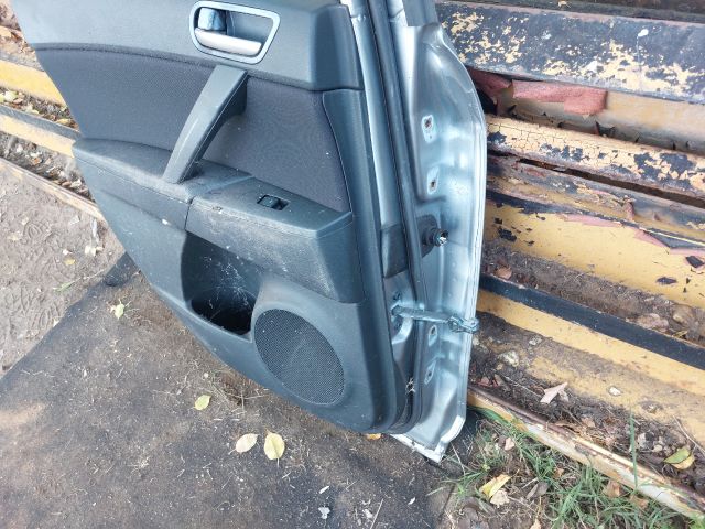 bontott MAZDA 3 Bal hátsó Ajtó (Részeivel)