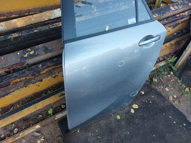 bontott MAZDA 3 Bal hátsó Ajtó (Részeivel)