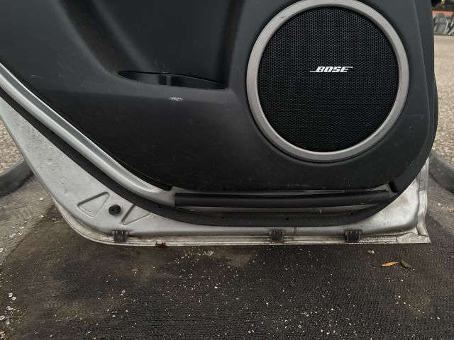 bontott MAZDA 3 Bal hátsó Ajtó (Részeivel)