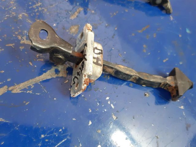 bontott MAZDA 3 Bal hátsó Ajtóhatároló