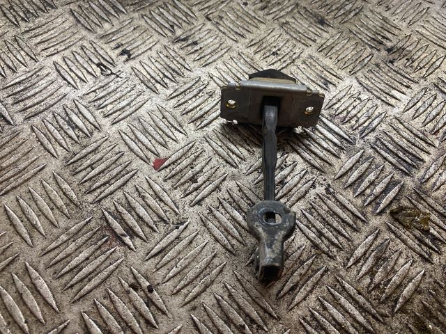 bontott MAZDA 3 Bal hátsó Ajtóhatároló