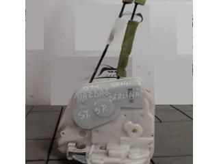 bontott MAZDA 3 Bal hátsó Ajtózár