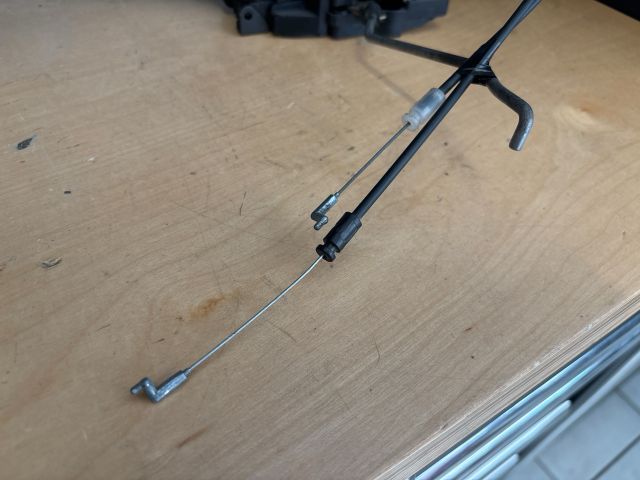 bontott MAZDA 3 Bal hátsó Ajtózár