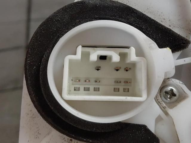 bontott MAZDA 3 Bal hátsó Ajtózár