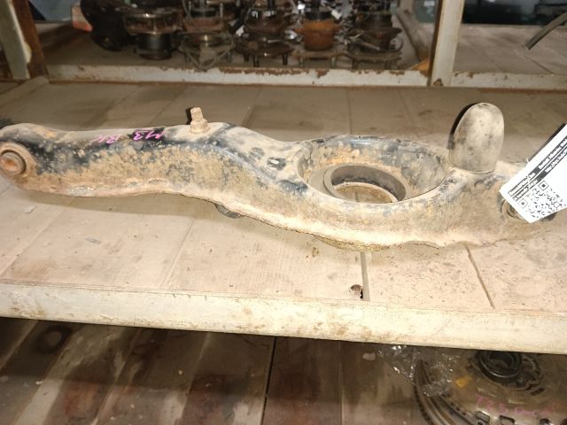 bontott MAZDA 3 Bal hátsó Alsó Hátsó Lengőkar