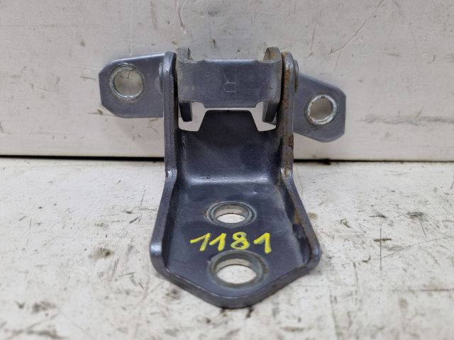 bontott MAZDA 3 Bal hátsó Alsó Zsanér