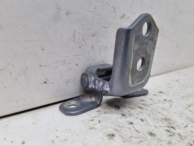 bontott MAZDA 3 Bal hátsó Alsó Zsanér