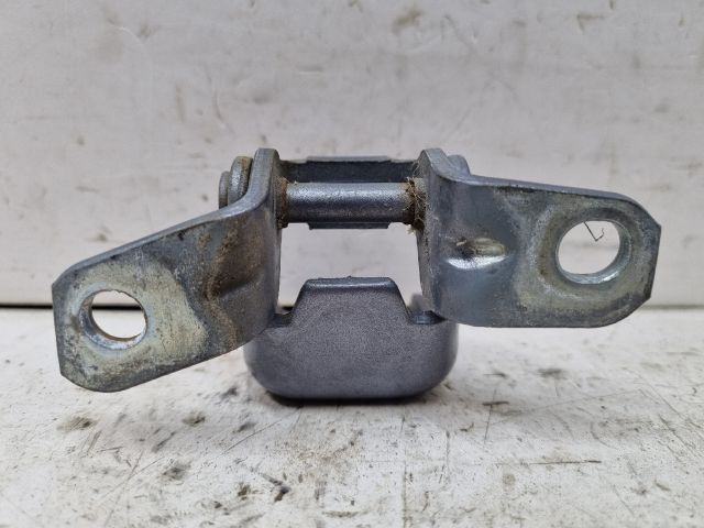 bontott MAZDA 3 Bal hátsó Alsó Zsanér