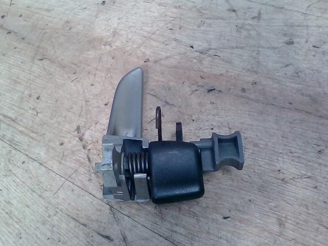 bontott MAZDA 3 Bal hátsó Belső Kilincs