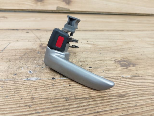 bontott MAZDA 3 Bal hátsó Belső Kilincs