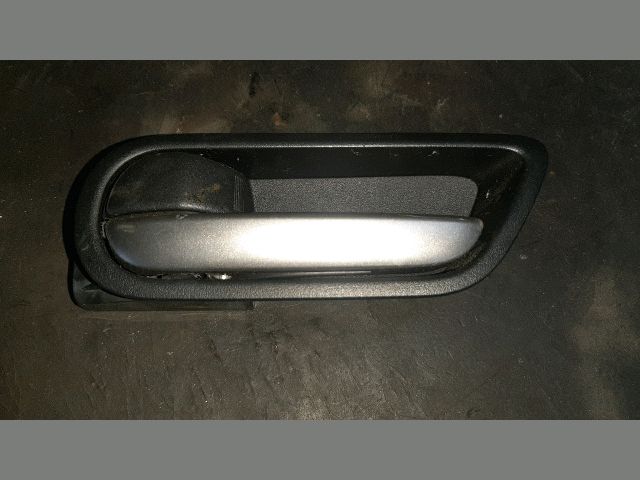 bontott MAZDA 3 Bal hátsó Belső Kilincs