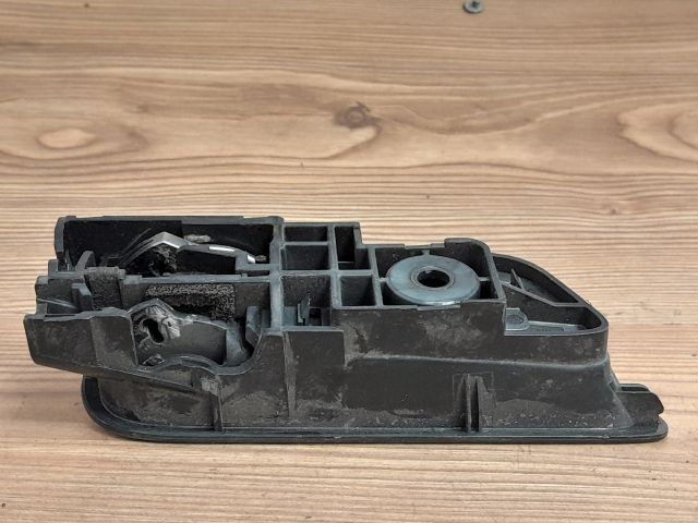 bontott MAZDA 3 Bal hátsó Belső Kilincs