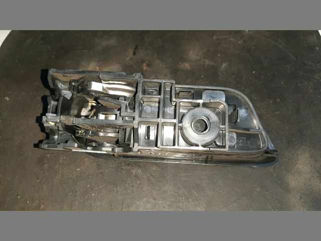 bontott MAZDA 3 Bal hátsó Belső Kilincs