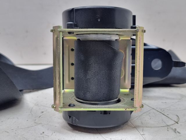 bontott MAZDA 3 Bal hátsó Biztonsági Öv