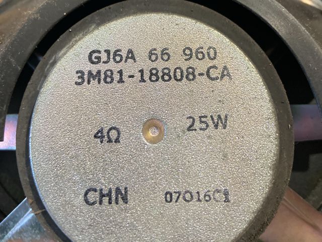 bontott MAZDA 3 Bal hátsó Hangszóró