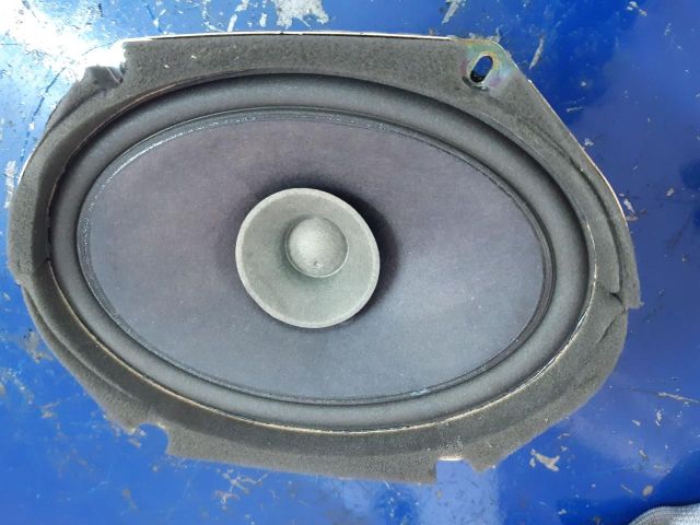 bontott MAZDA 3 Bal hátsó Hangszóró