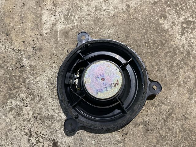 bontott MAZDA 3 Bal hátsó Hangszóró