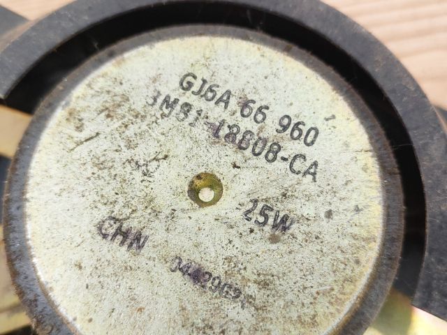 bontott MAZDA 3 Bal hátsó Hangszóró