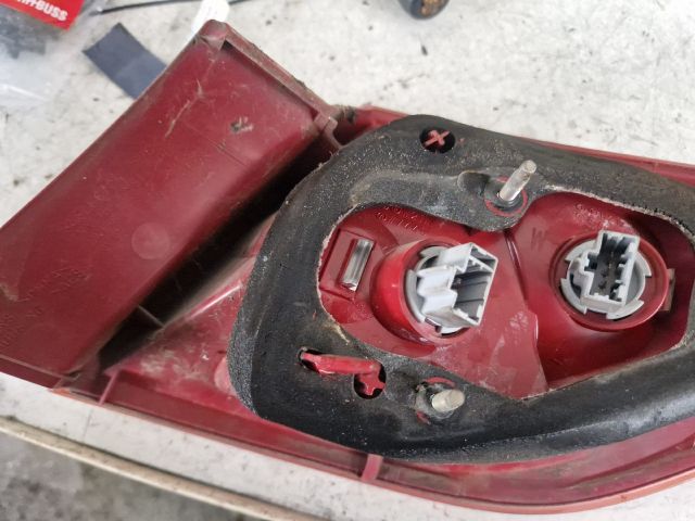 bontott MAZDA 3 Bal Hátsó Lámpa