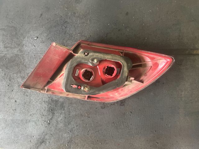 bontott MAZDA 3 Bal Hátsó Lámpa