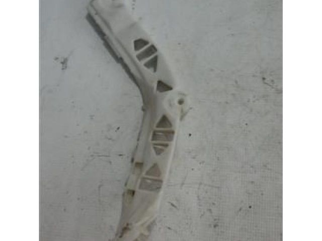 bontott MAZDA 3 Bal hátsó Lökhárító Tartó (Műanyag)