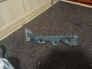 bontott MAZDA 3 Bal hátsó Lökhárító Tartó (Műanyag)