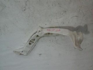 bontott MAZDA 3 Bal hátsó Lökhárító Tartó (Műanyag)