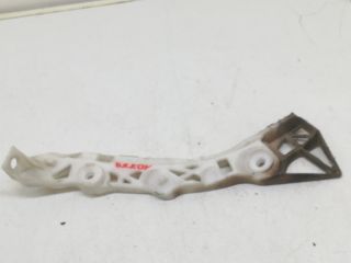 bontott MAZDA 3 Bal hátsó Lökhárító Tartó (Műanyag)