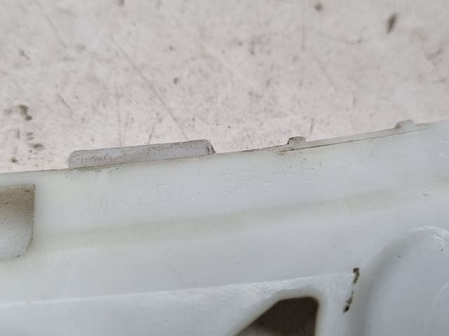 bontott MAZDA 3 Bal hátsó Oldal Lökhárító Tartó (Műanyag)