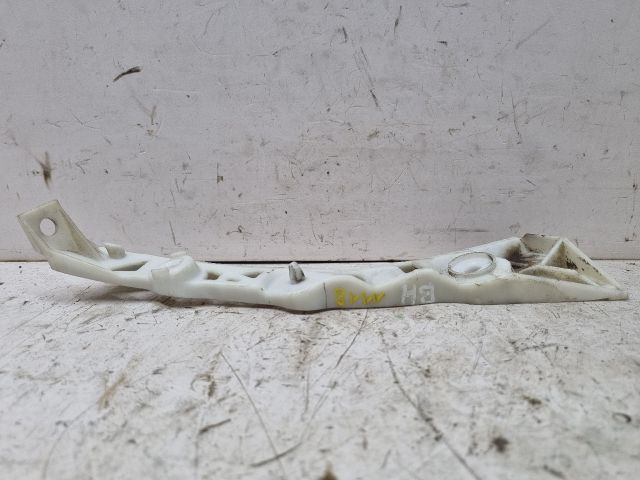 bontott MAZDA 3 Bal hátsó Oldal Lökhárító Tartó (Műanyag)