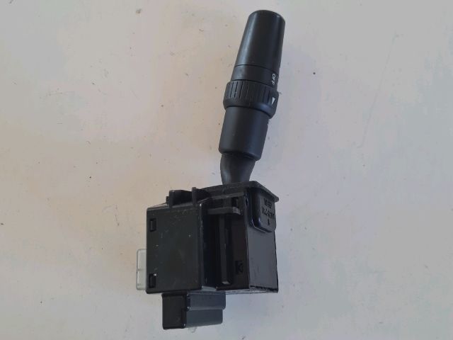 bontott MAZDA 3 Bal Kormánykapcsoló Irányjelző