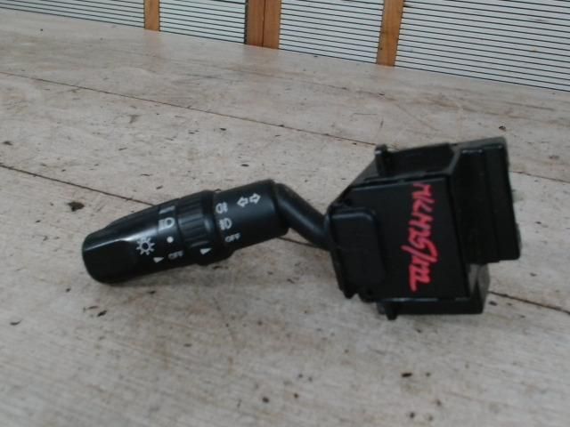 bontott MAZDA 3 Bal Kormánykapcsoló Irányjelző