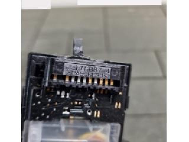 bontott MAZDA 3 Bal Kormánykapcsoló Irányjelző