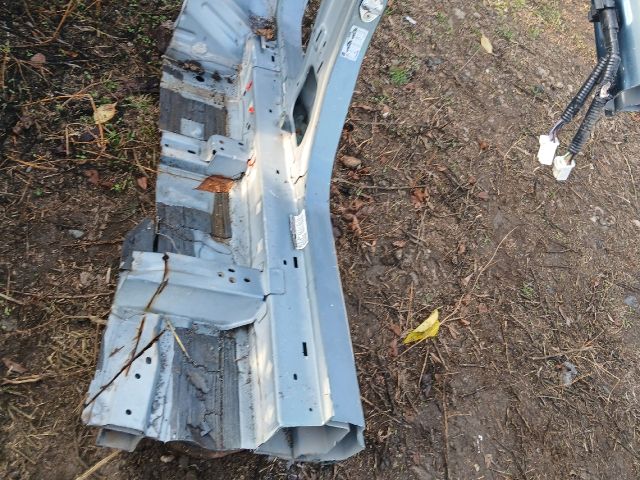 bontott MAZDA 3 Bal Küszöb