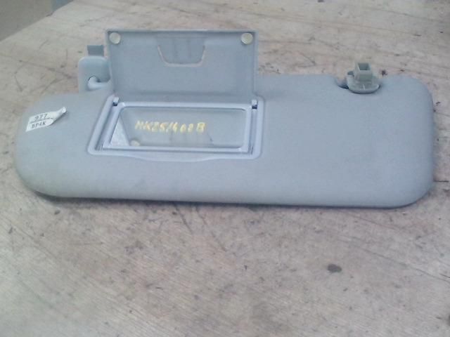 bontott MAZDA 3 Bal Napellenző