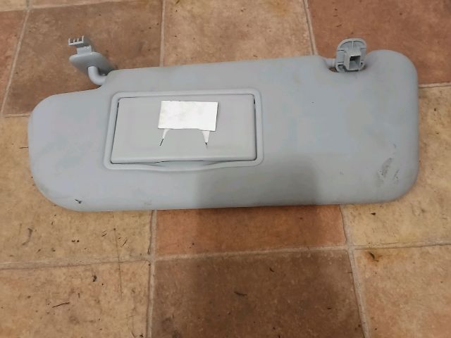 bontott MAZDA 3 Bal Napellenző