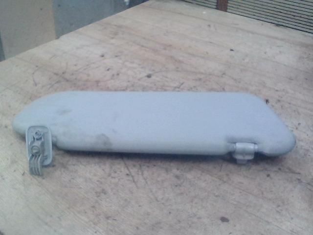 bontott MAZDA 3 Bal Napellenző