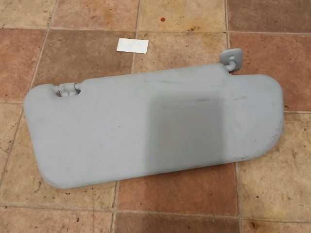 bontott MAZDA 3 Bal Napellenző