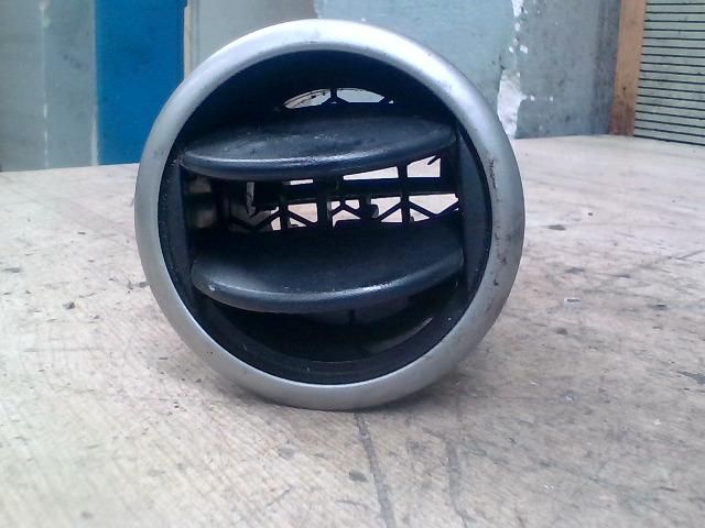 bontott MAZDA 3 Bal Szellőző