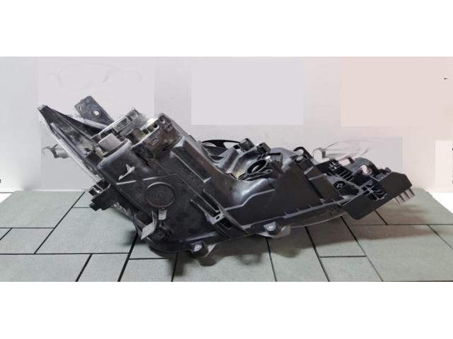 bontott MAZDA 3 Bal Xenon Fényszóró