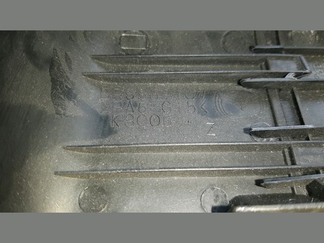 bontott MAZDA 3 Belső Visszapillantó Tükör Talp Burkolat