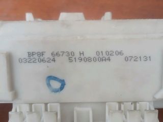 bontott MAZDA 3 Biztosítéktábla Utastér