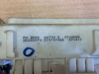 bontott MAZDA 3 Biztosítéktábla Utastér