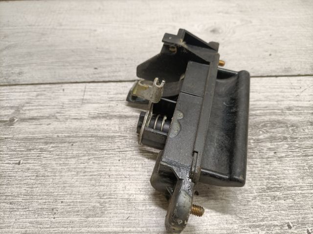 bontott MAZDA 3 Csomagtér Nyitó Kar / Gomb