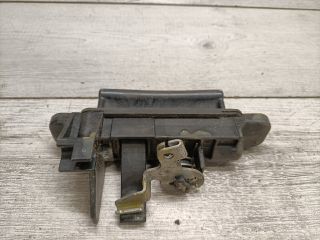 bontott MAZDA 3 Csomagtér Nyitó Kar / Gomb