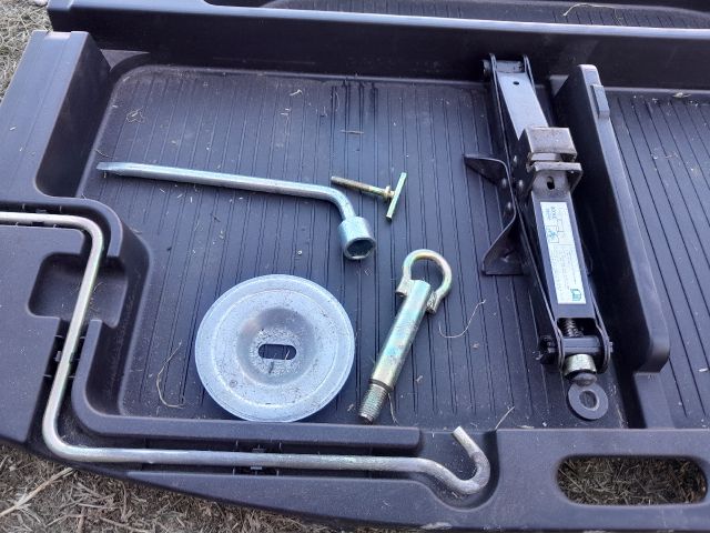 bontott MAZDA 3 Csomagtér Tálca