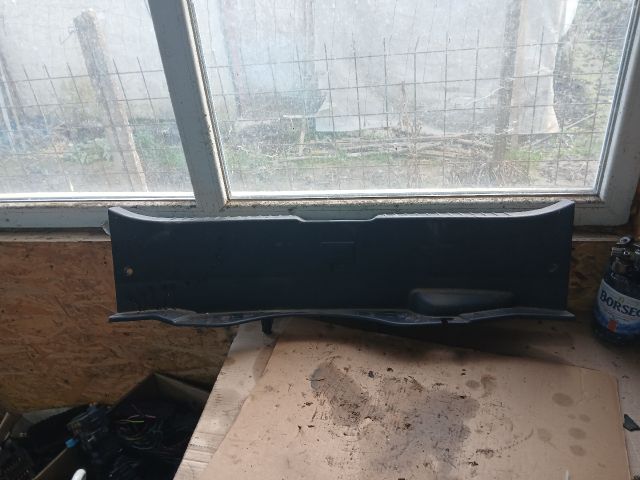 bontott MAZDA 3 Csomagtérajtó Burkolat Alsó