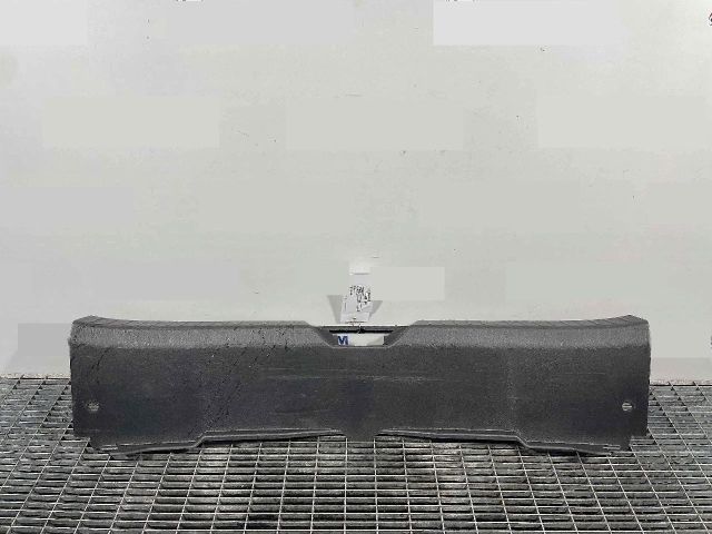 bontott MAZDA 3 Csomagtérajtó Díszléc