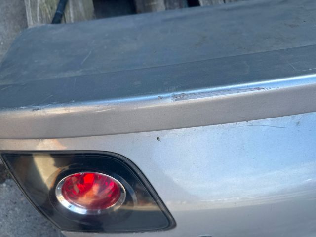 bontott MAZDA 3 Csomagtérajtó (Részeivel)